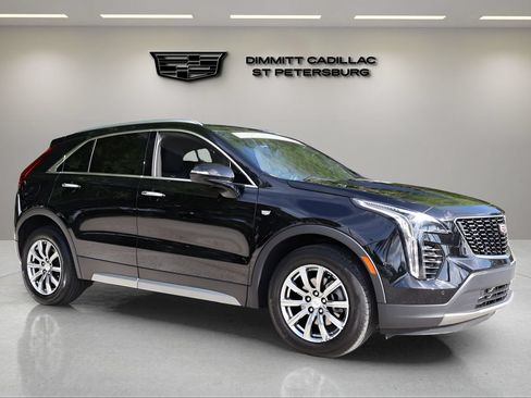 Certified 2023 Cadillac XT4 Premium Luxury w/ Cold Weather Package FWD image 7
