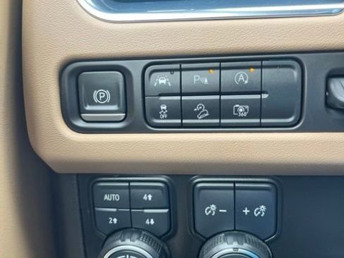 Used 2023 Chevrolet Tahoe Premier w/ Texas Edition image 16