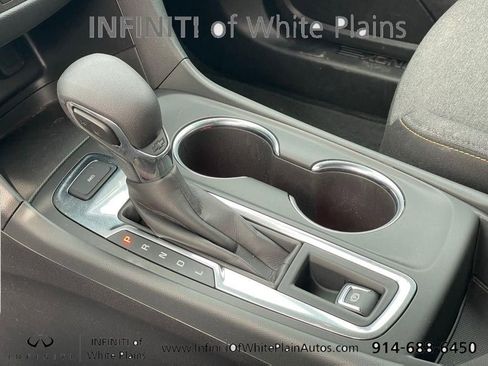 Used 2022 Chevrolet Equinox LT AWD/4WD image 21
