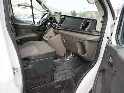 Used 2023 Ford Transit 350 XLT image 12
