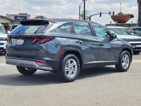Certified 2025 Hyundai Tucson SE FWD image 4