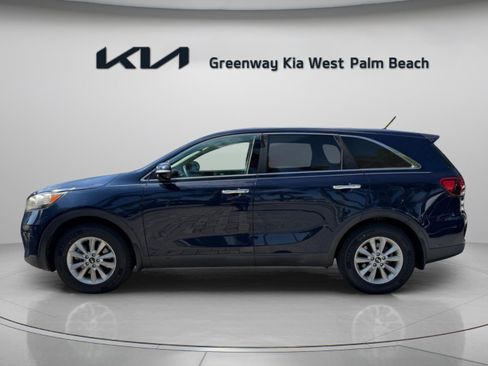 Used 2019 Kia Sorento FWD image 4