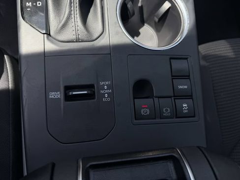 Certified 2025 Toyota Highlander LE FWD image 18