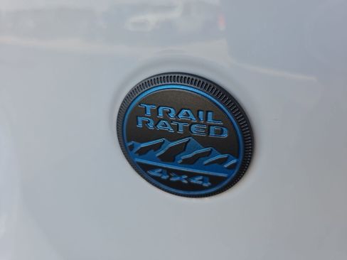 Used 2025 Jeep Wrangler Unlimited Sahara AWD/4WD image 12