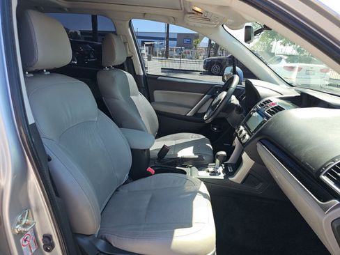 Used 2018 Subaru Forester 2.5i Limited AWD/4WD image 13