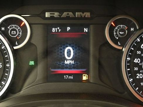 New 2026 RAM 1500 Big Horn AWD/4WD image 4