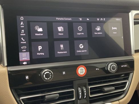 New 2025 Porsche Macan Turbo image 25