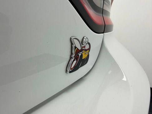 Used 2019 Dodge Charger Scat Pack RWD image 24