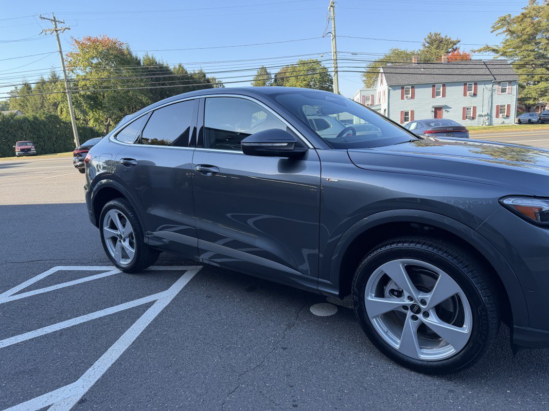 Used 2025 Audi Q5 Premium Plus w/ Premium Plus AWD/4WD image 5