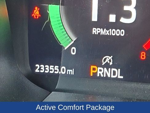 Used 2025 Ford Explorer Active w/ Active Comfort Package RWD image 18