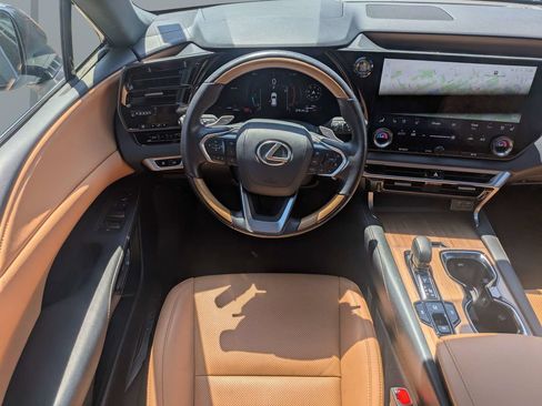 Used 2025 Lexus RX 350 Premium w/ Accessory Package (Z1) FWD image 17