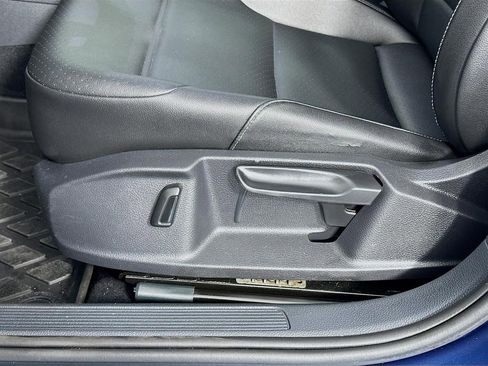 Used 2017 Volkswagen Golf SportWagen FWD image 36