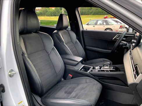 Used 2023 Mitsubishi Outlander SE AWD/4WD image 7