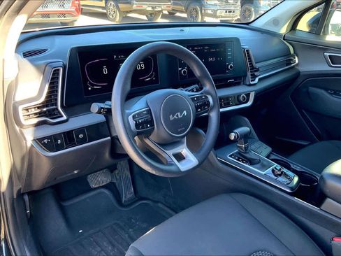 Certified 2023 Kia Sportage LX image 17