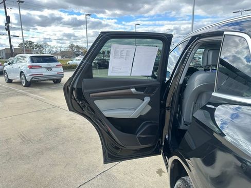 Used 2025 Audi Q5 2.0T Premium Plus w/ Premium Plus Package image 22
