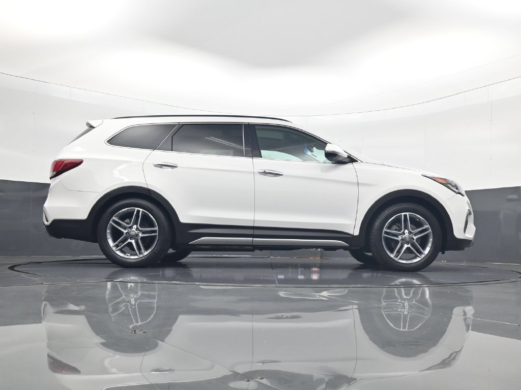 Used 2017 Hyundai Santa Fe Limited FWD image 26