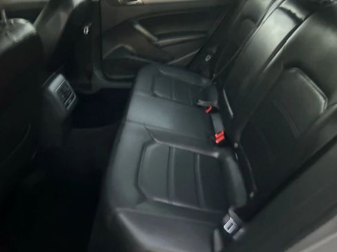 Used 2014 Volkswagen Passat TDI SE image 21