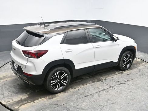 Used 2021 Chevrolet TrailBlazer ACTIV w/ Technology Package image 15