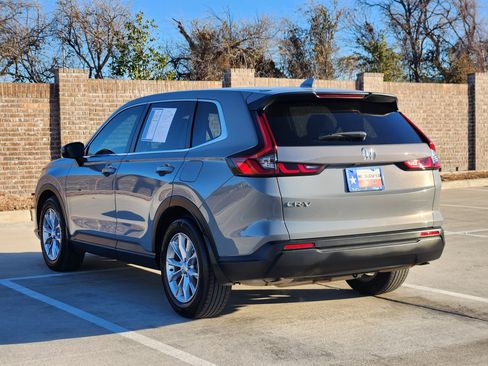 Used 2023 Honda CR-V EX image 8