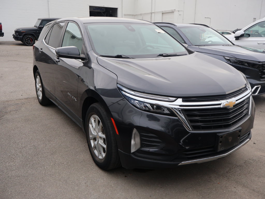 Used 2022 Chevrolet Equinox LT FWD image 2