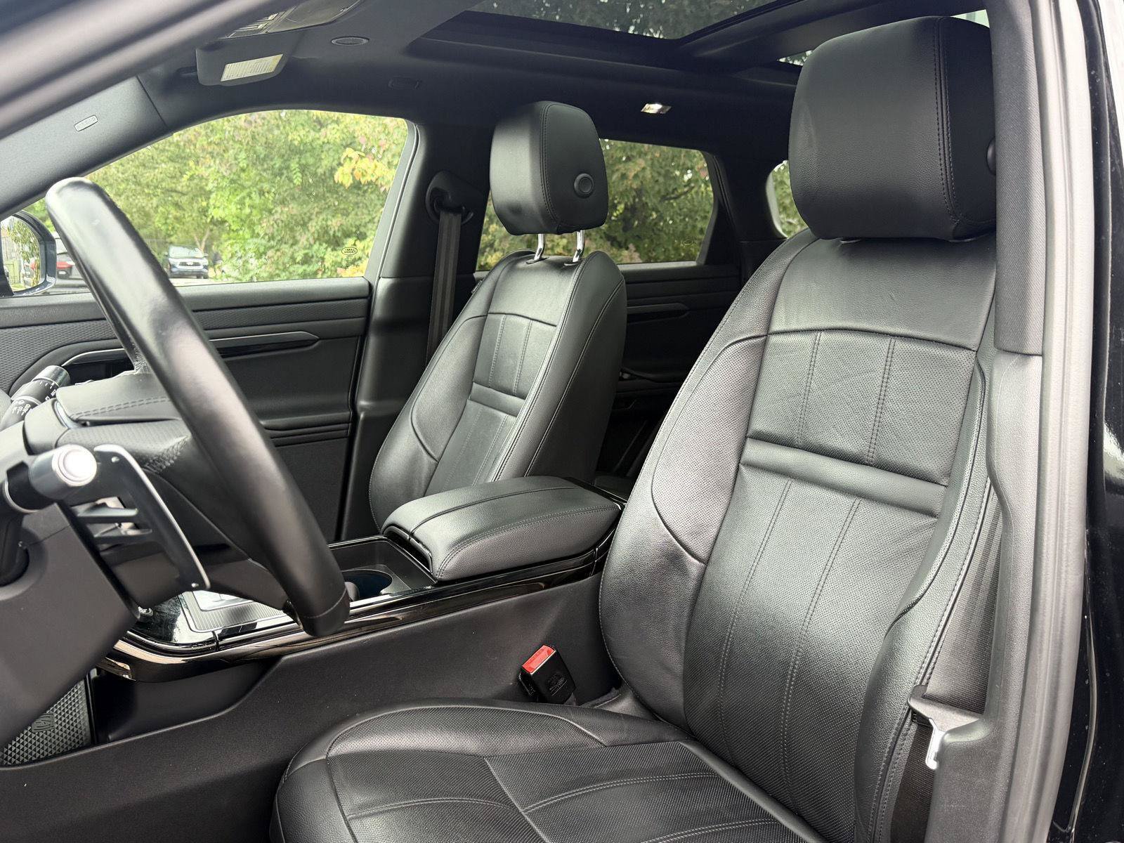 Used 2022 Land Rover Range Rover Evoque R-Dynamic S AWD/4WD image 25