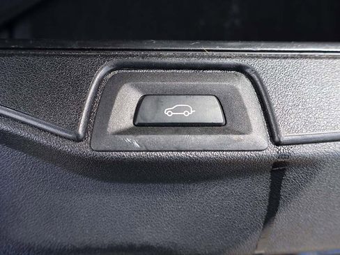 Used 2023 BMW X5 sDrive40i w/ Executive Package image 24