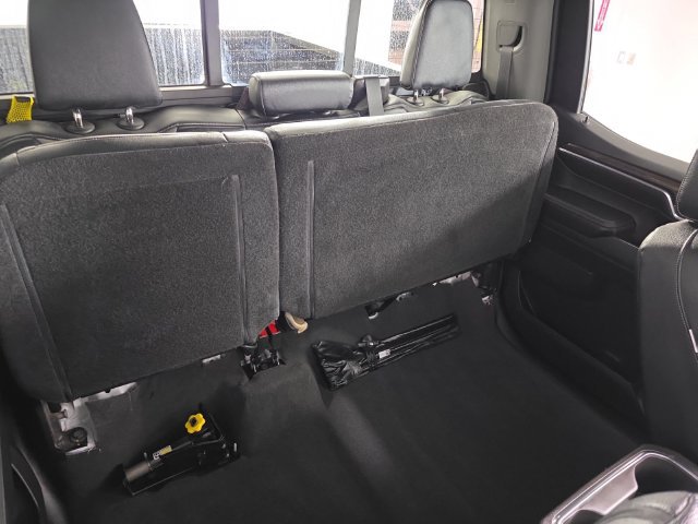 Used 2022 Chevrolet Silverado 1500 RST AWD/4WD image 19