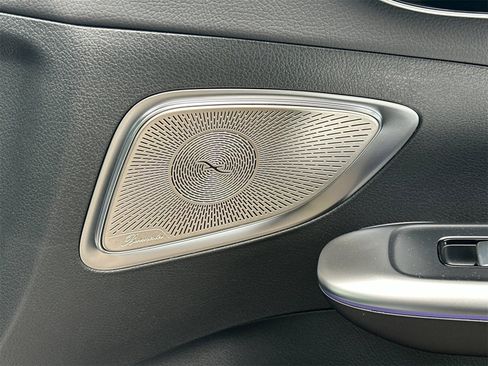 New 2025 Mercedes-Benz C 300 Sedan image 19
