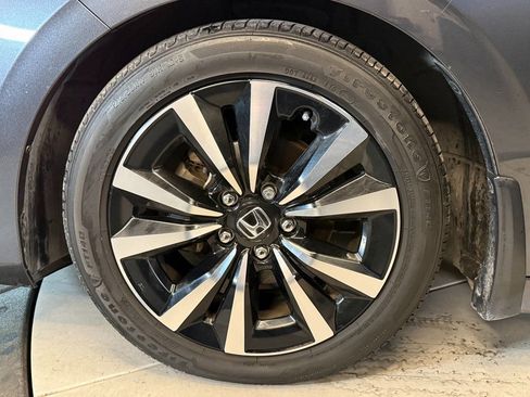 Used 2022 Honda Civic EX image 25