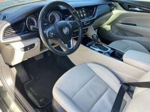 Used 2018 Buick Regal Essence w/ Driver Confidence Package #1 image 6