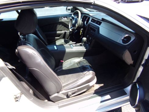 Used 2014 Ford Mustang Premium w/ Equipment Group 201A RWD image 20