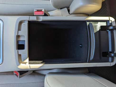 Used 2014 Jeep Grand Cherokee Laredo w/ All Weather Capability Group image 27