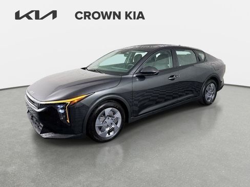 Certified 2025 Kia K4 FWD image 1