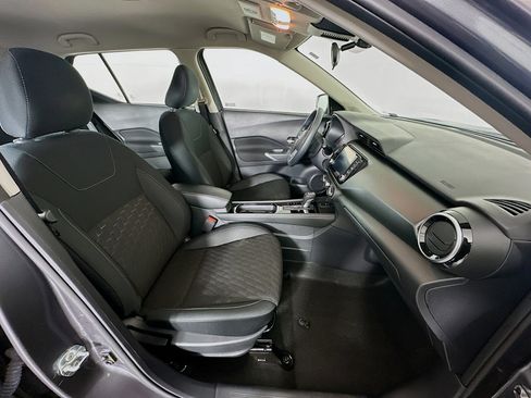 Used 2024 Nissan Kicks SV image 29