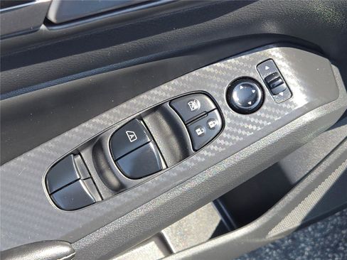 Used 2022 Nissan Altima 2.5 SV FWD image 21