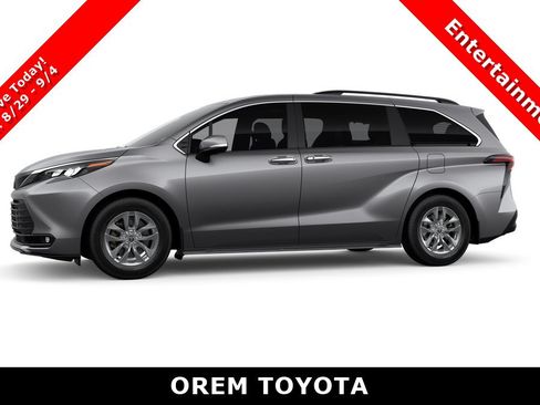 New 2026 Toyota Sienna XLE FWD image 3