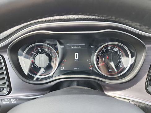 Used 2017 Dodge Challenger R/T Plus image 39