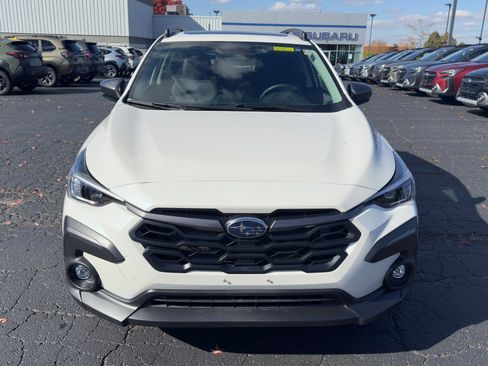Certified 2025 Subaru Crosstrek 2.5i Limited w/ Crosstrek Mirror Package image 8
