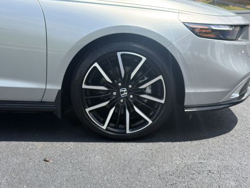 Certified 2024 Honda Accord Touring image 33