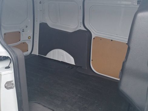 Used 2019 Ford Transit Connect XLT FWD image 9