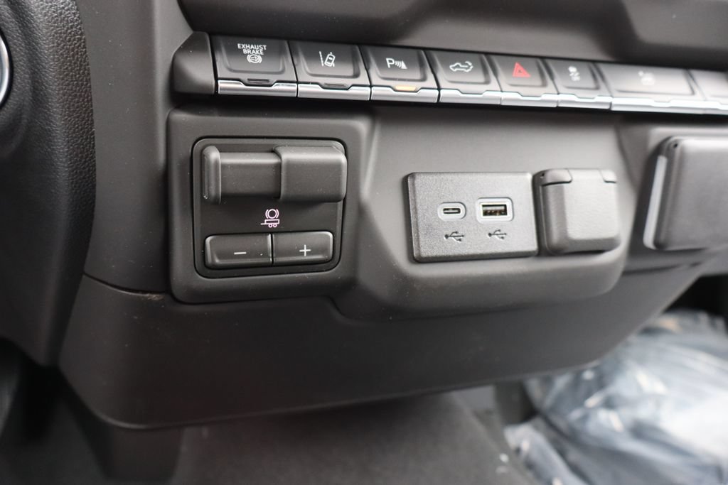 New 2026 Chevrolet Silverado 2500 Custom w/ Custom Value Package AWD/4WD image 13
