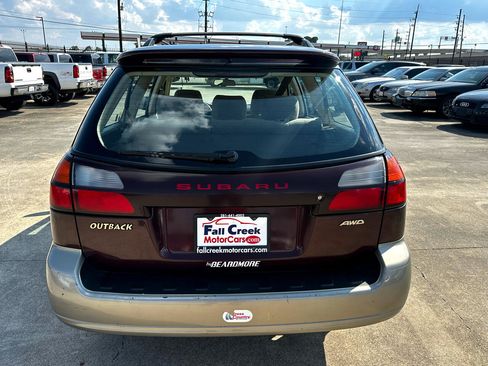 Used 2001 Subaru Outback Wagon image 5