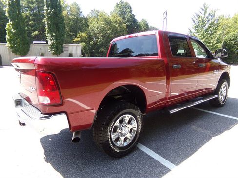 Used 2015 RAM 2500 Tradesman w/ Chrome Appearance Group AWD/4WD image 6