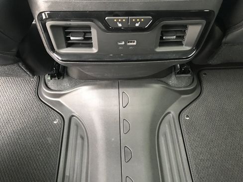 New 2026 GMC Sierra 1500 AT4 w/ AT4 Premium Package AWD/4WD image 14