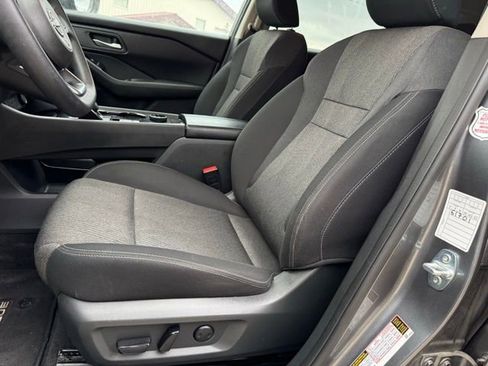 Used 2024 Nissan Rogue SV image 5