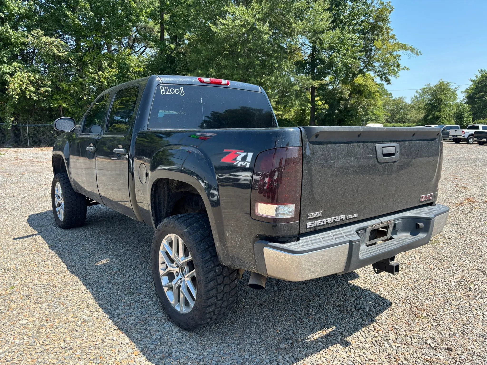 Used 2009 GMC Sierra 1500 SLE w/ Power Pack Plus AWD/4WD image 3
