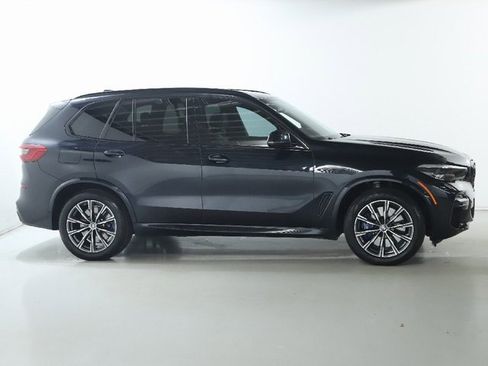 Used 2020 BMW X5 M50i w/ Premium Package image 11