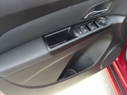 Used 2014 Chevrolet Cruze LT w/ RS Package FWD image 20