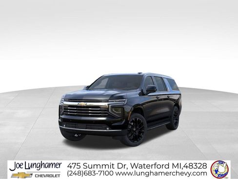 New 2026 Chevrolet Suburban LT AWD/4WD image 9
