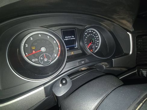 Used 2018 Volkswagen Atlas SEL FWD image 7